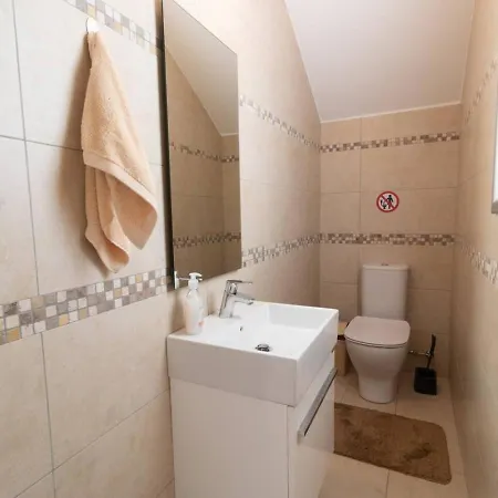 Orchid - Luxury 3br Retreat Between Paphos & Coral Bay