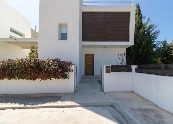 Orchid - Luxury 3br Retreat Between Paphos & Coral Bay *