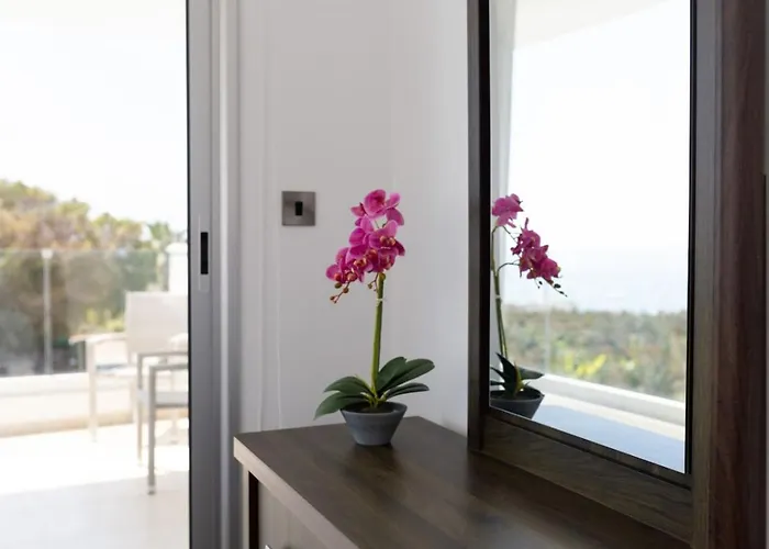 Orchid - Luxury 3br Retreat Between Paphos & Coral Bay Prázdninový dům *