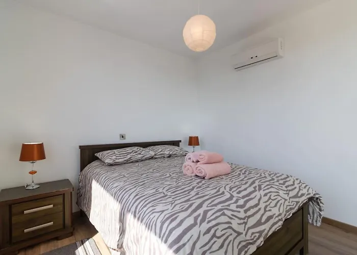 Orchid - Luxury 3br Retreat Between Paphos & Coral Bay